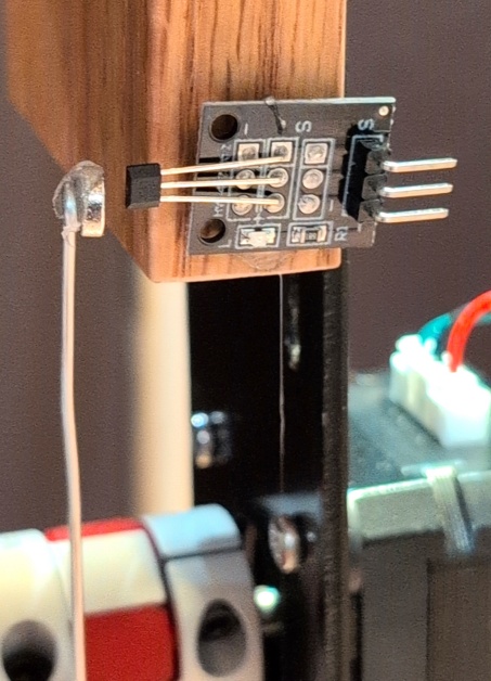 Hall effect sensor installed on vibraphone frame